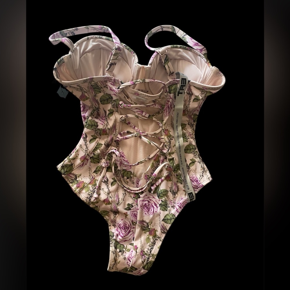NWT💕TA3 Brazilian Bombshell- Lilac Thorny Rose 
SOLD OUT!! - Picture 6 of 10
